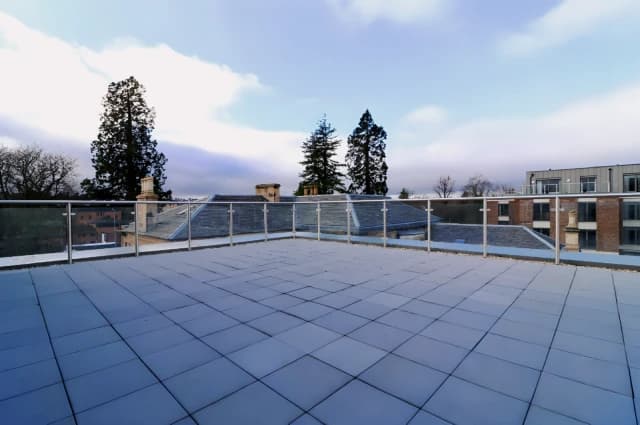 3Bedrooms, 2Bathrooms
