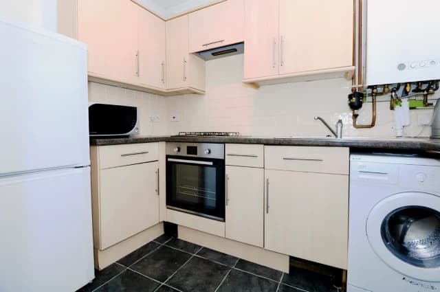 1Bedrooms, 1Bathrooms