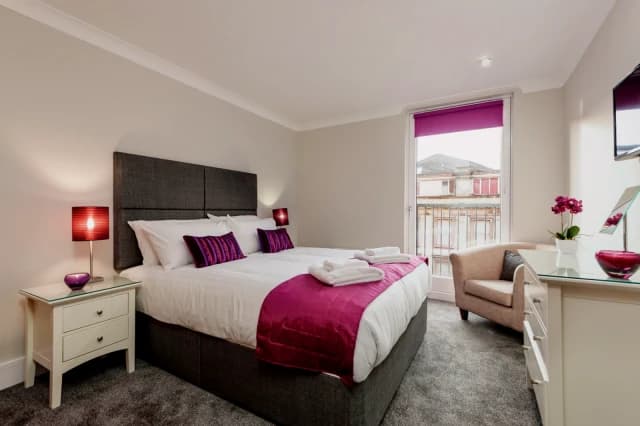 2 bedroom 2bathroom