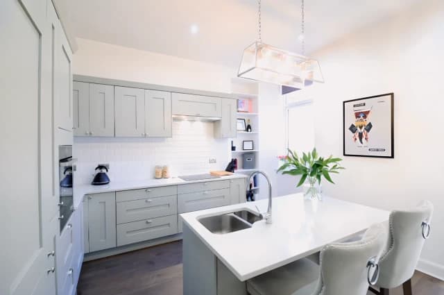 2Bedrooms, 1Bathrooms