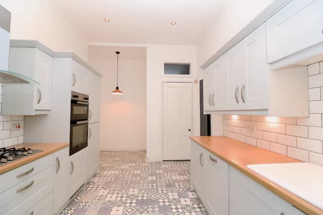 1Bedrooms, 1Bathrooms