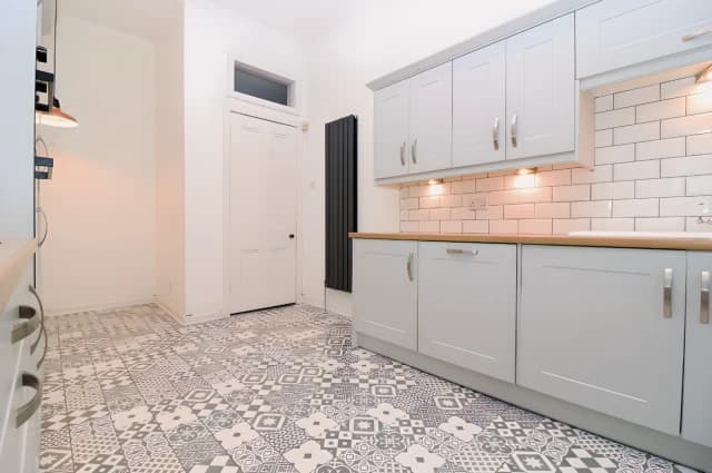 1Bedrooms, 1Bathrooms