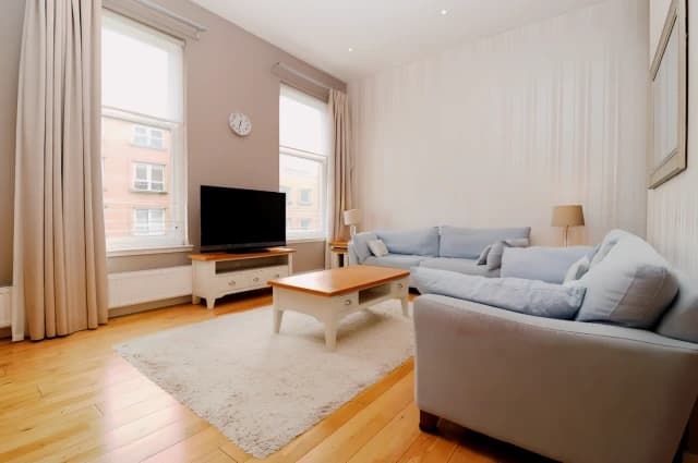 2Bedrooms, 2Bathrooms