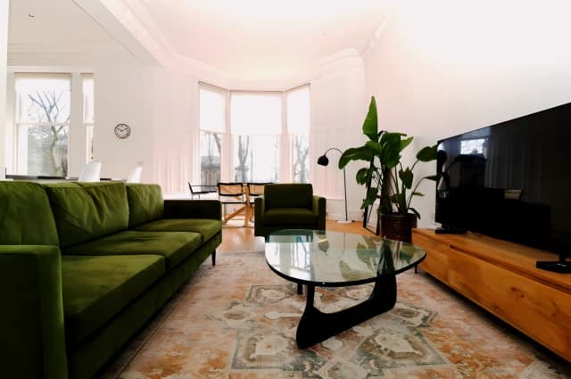 2Bedrooms, 2Bathrooms