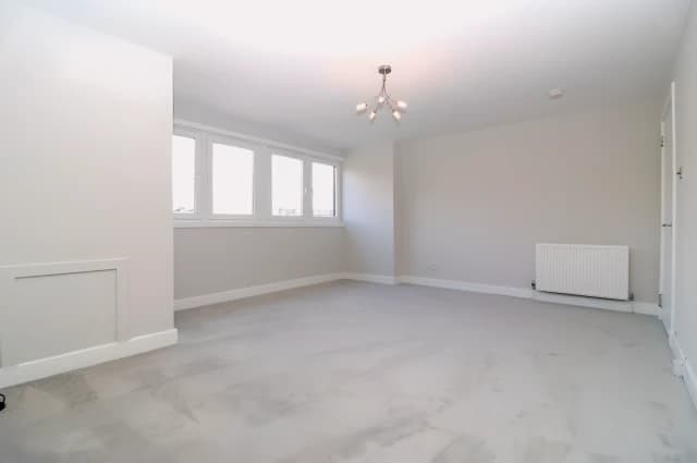 2Bedrooms, 1Bathrooms