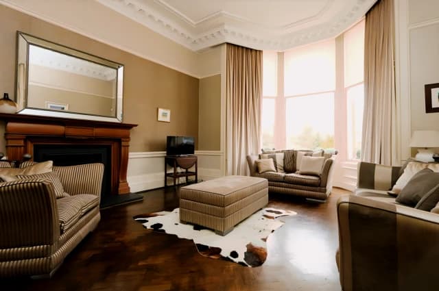 3Bedrooms, 3Bathrooms