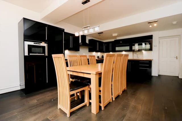 3Bedrooms, 3Bathrooms