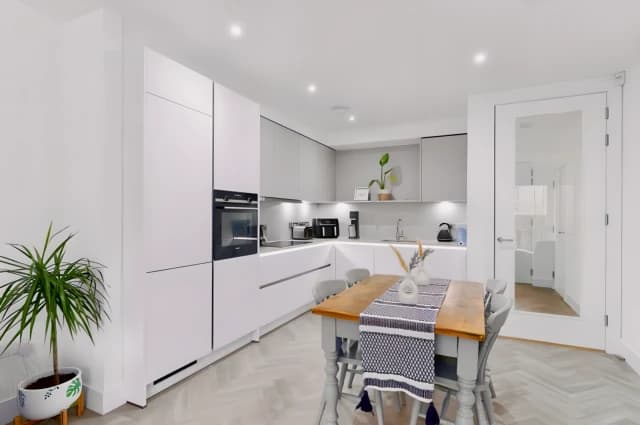 3Bedrooms, 4Bathrooms