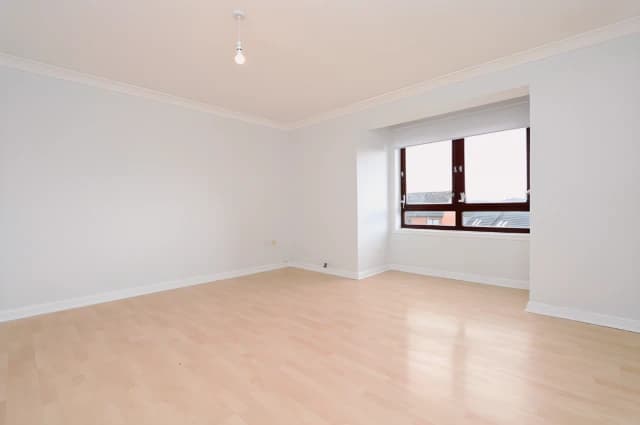 2Bedrooms, 1Bathrooms
