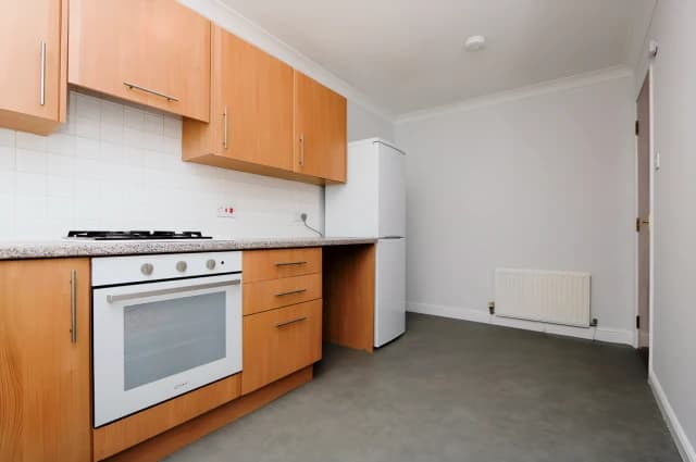 2Bedrooms, 1Bathrooms