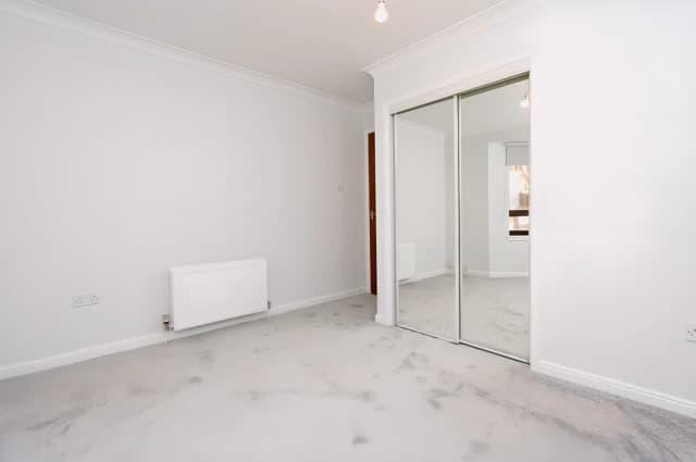 2Bedrooms, 1Bathrooms