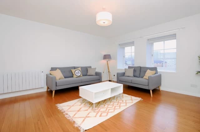 3Bedrooms, 1Bathrooms
