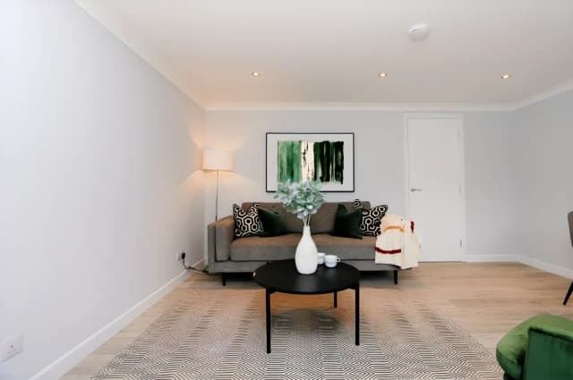 1Bedrooms, 1Bathrooms
