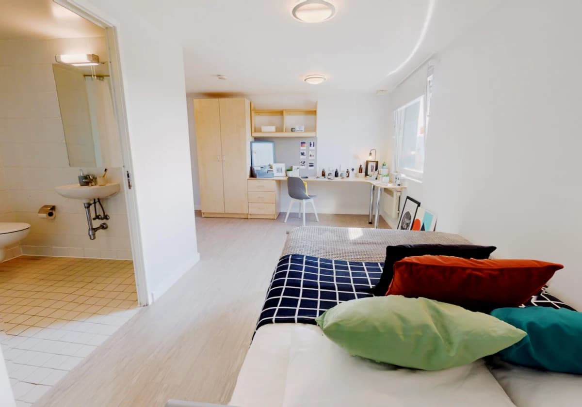 iQ Marsden House image