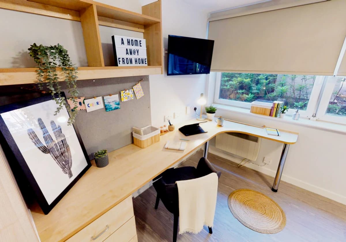 iQ Marsden House image