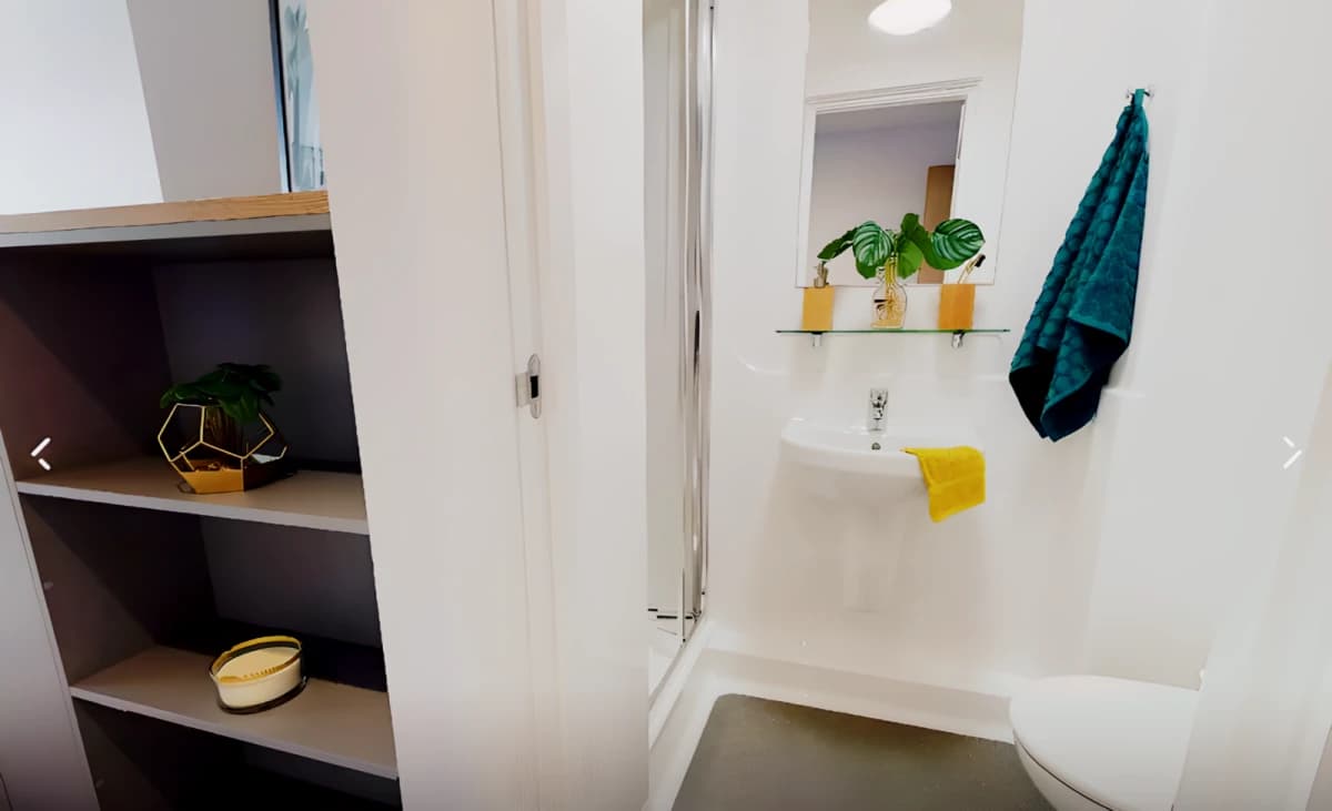 iQ Altus House image