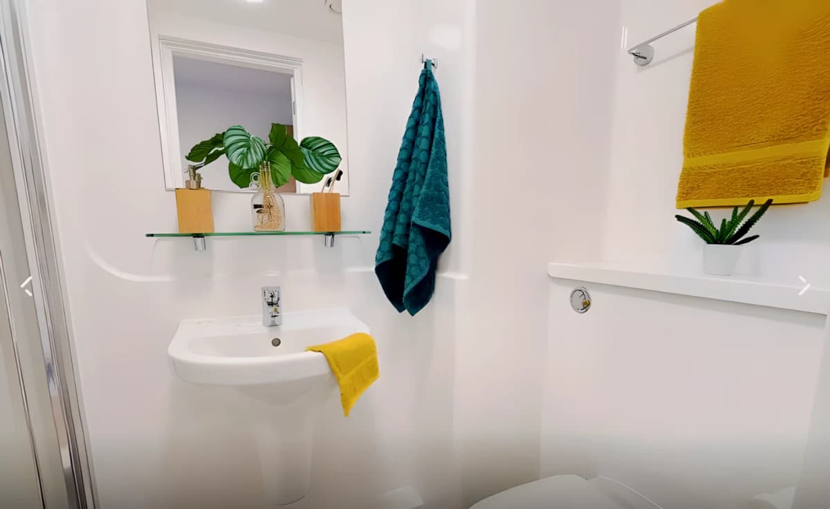 iQ Altus House image