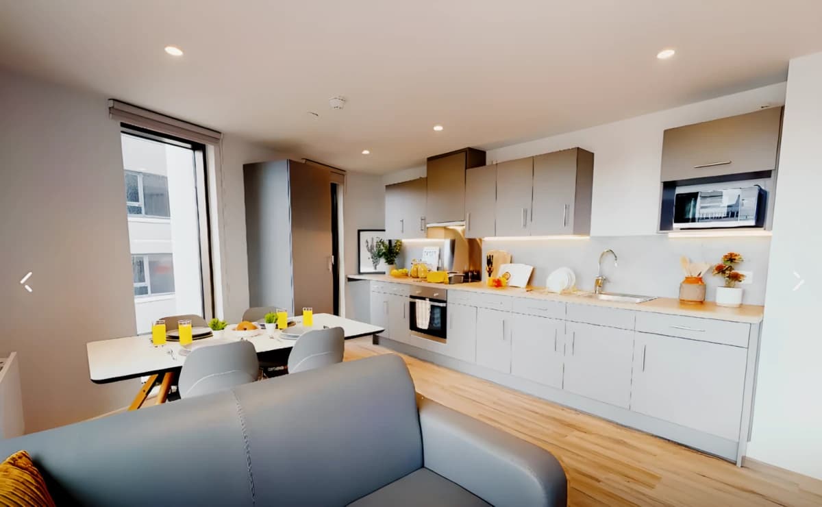 iQ Altus House image