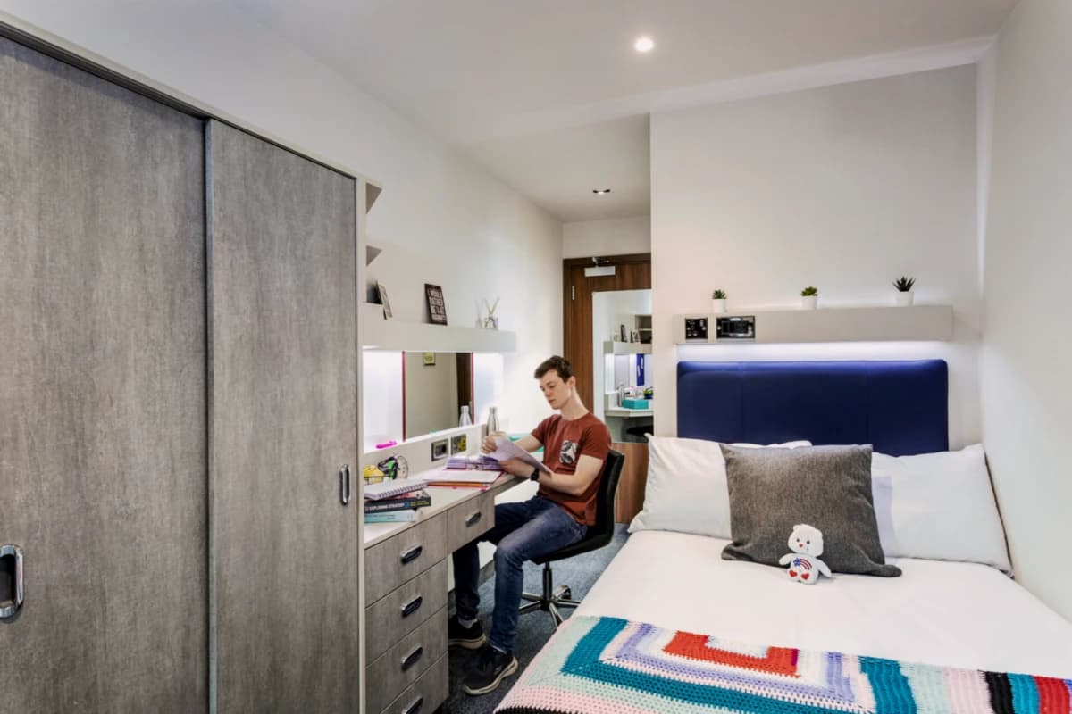 Study Inn Brotherton House image