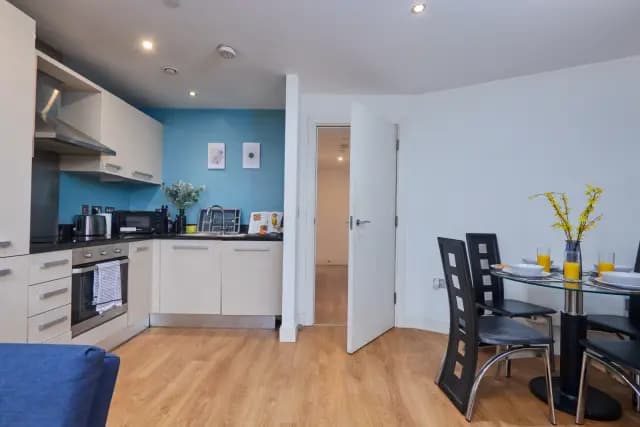 2 Bedroom