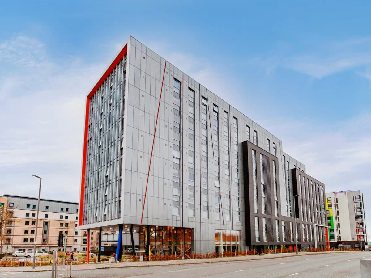 One Islington Plaza
