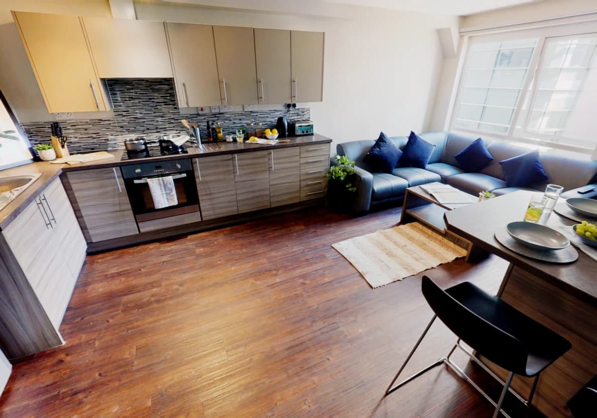 iQ Great Newton House image