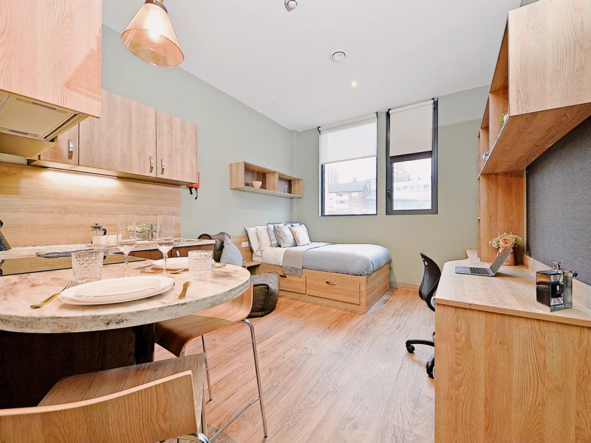 Fontenoy Apartments image