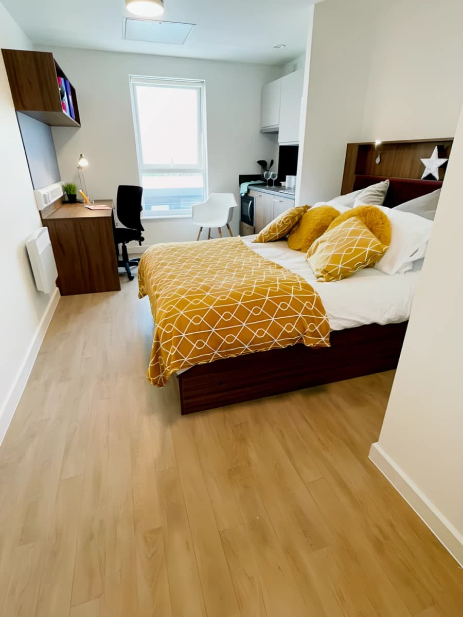 LIV Phoenix Place