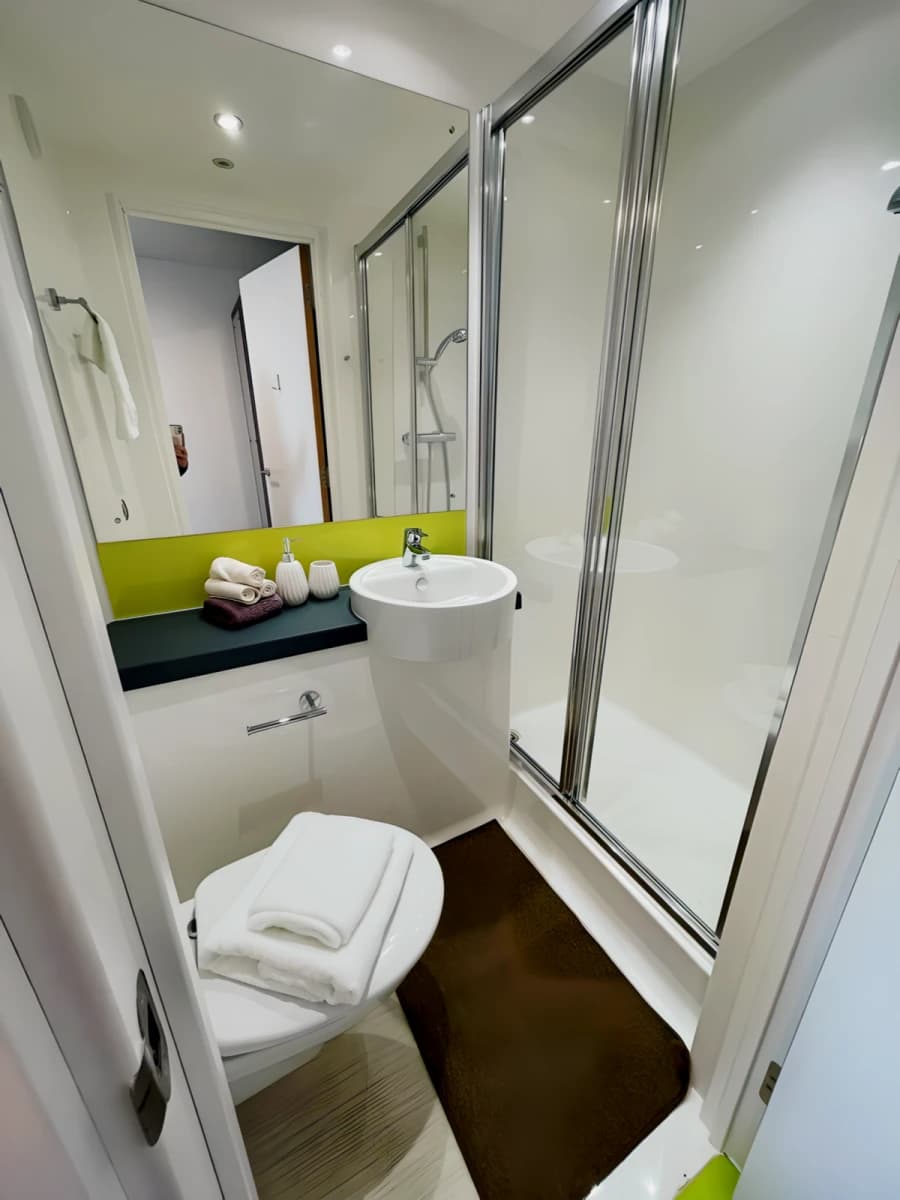 LIV Phoenix Place image