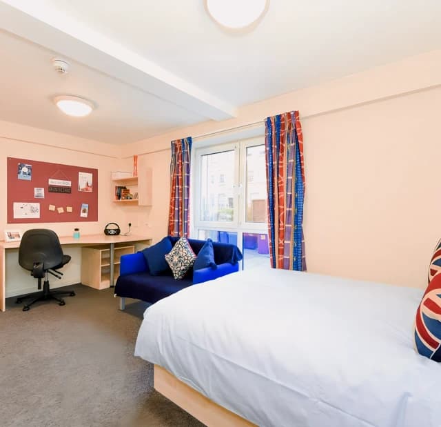 6 Greek Street, L3