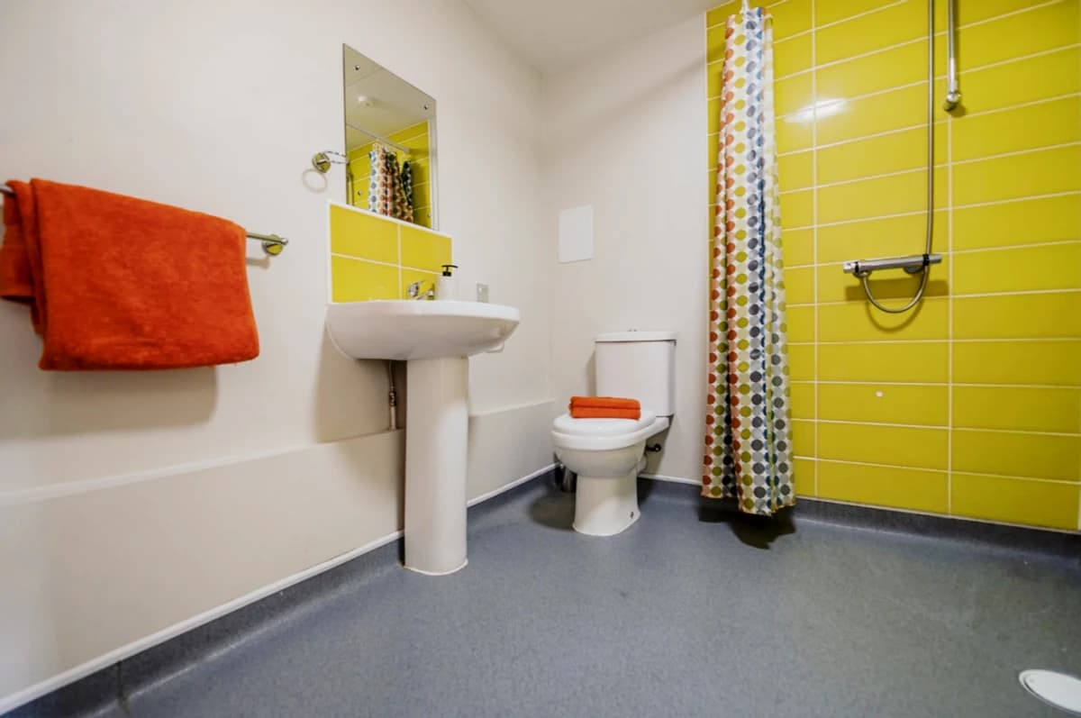 Stanley Court image