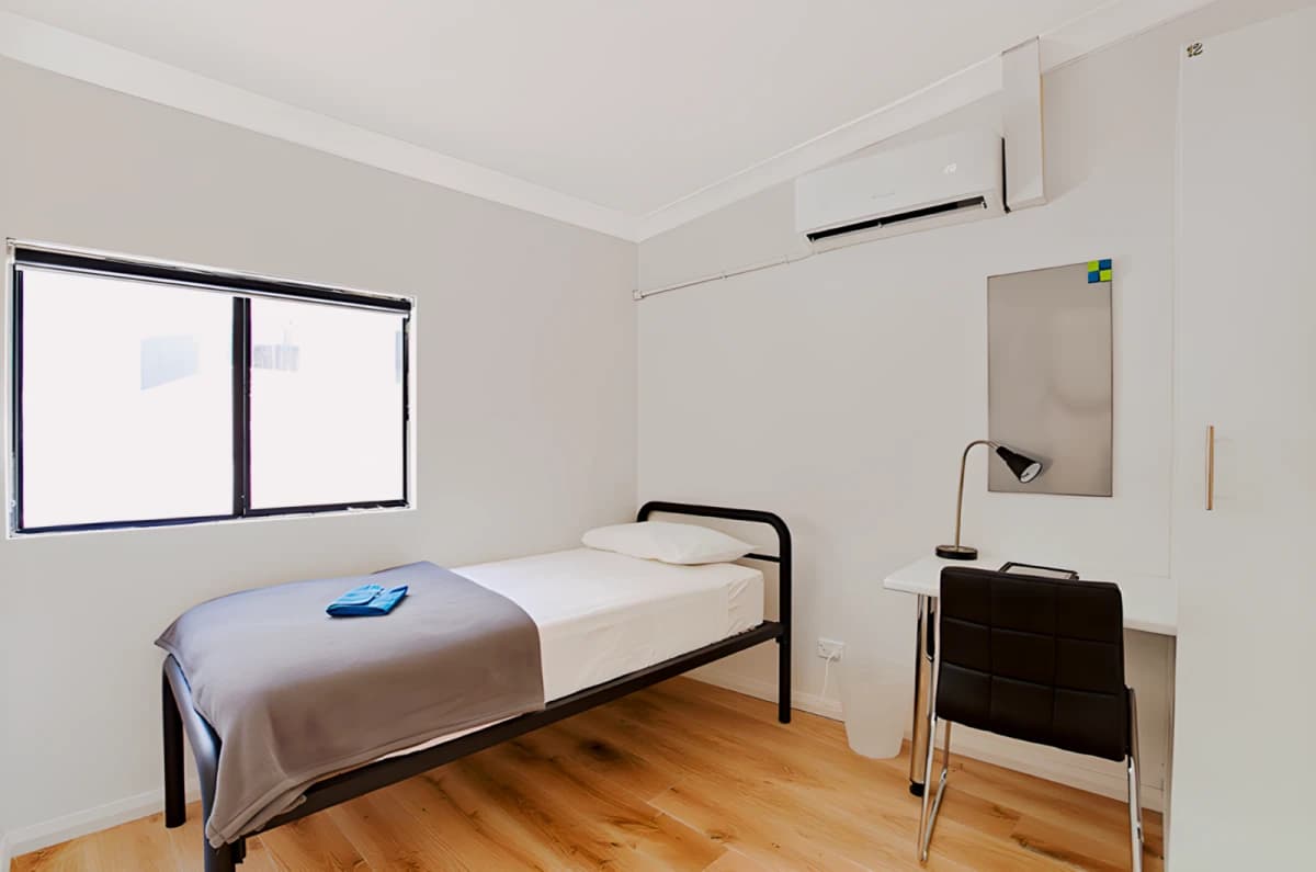 Link2 Central Apartment image