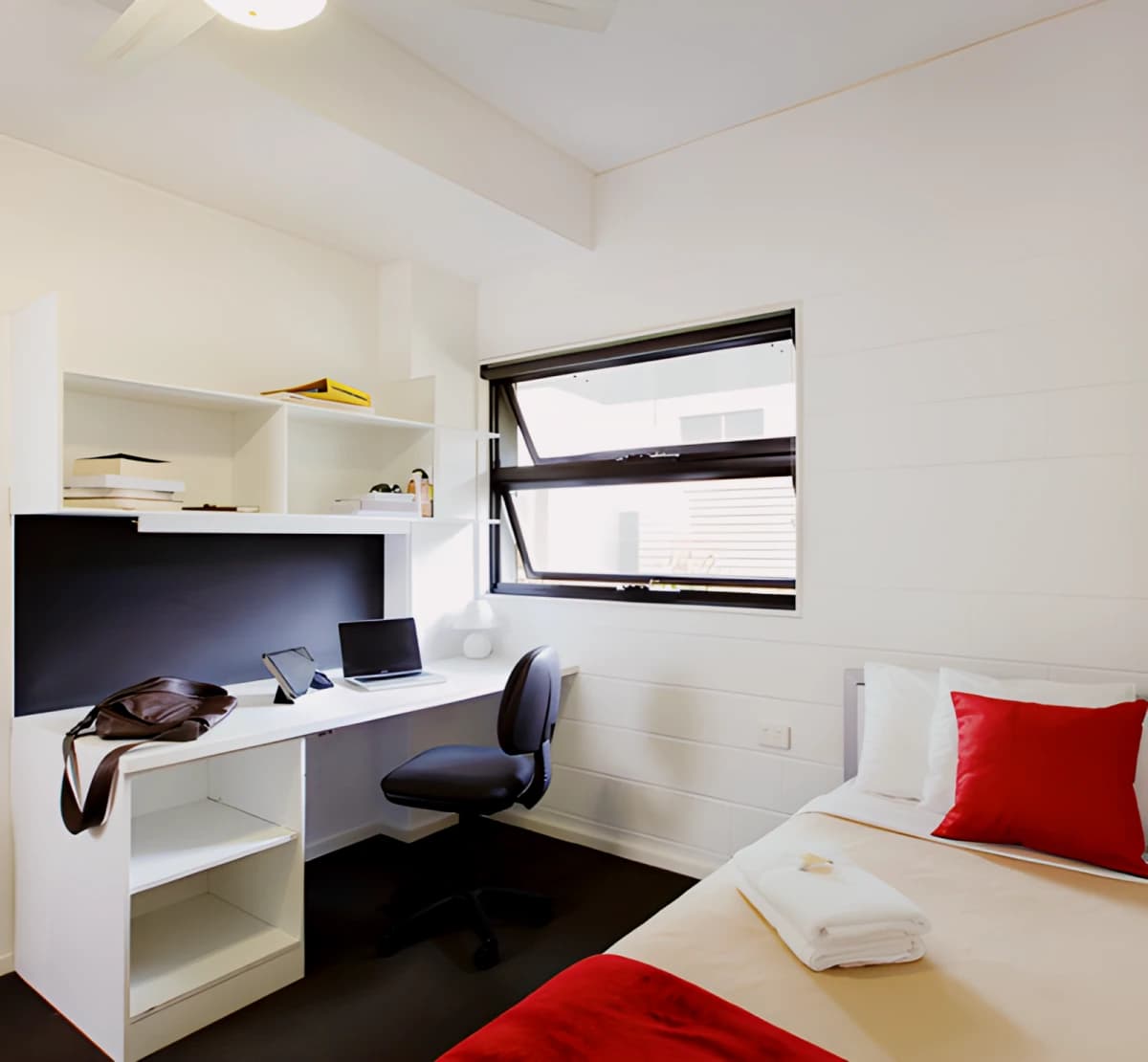 Western Sydney University Village Parramatta image