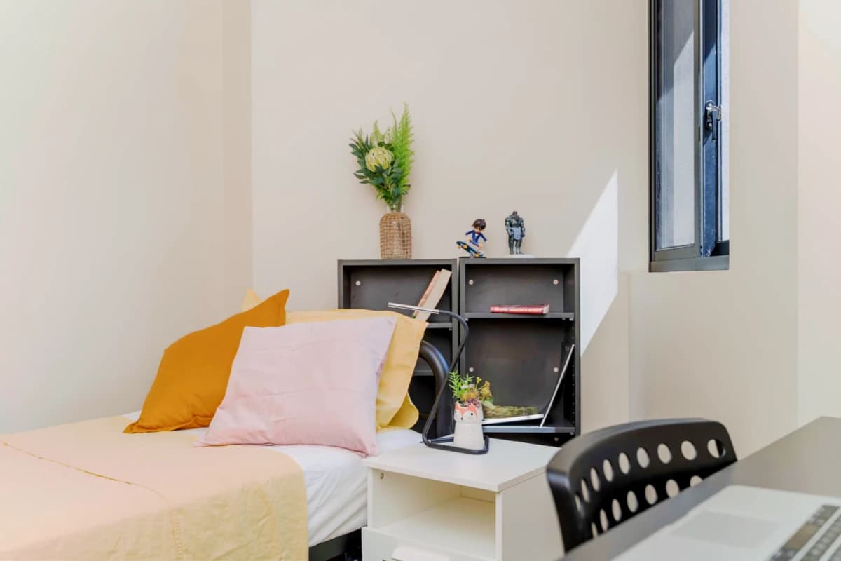 Dayman  Apartments image