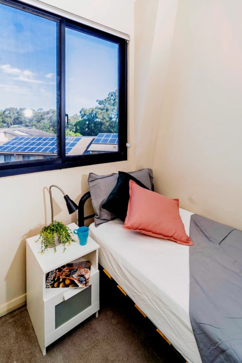 Dayman  Apartments image