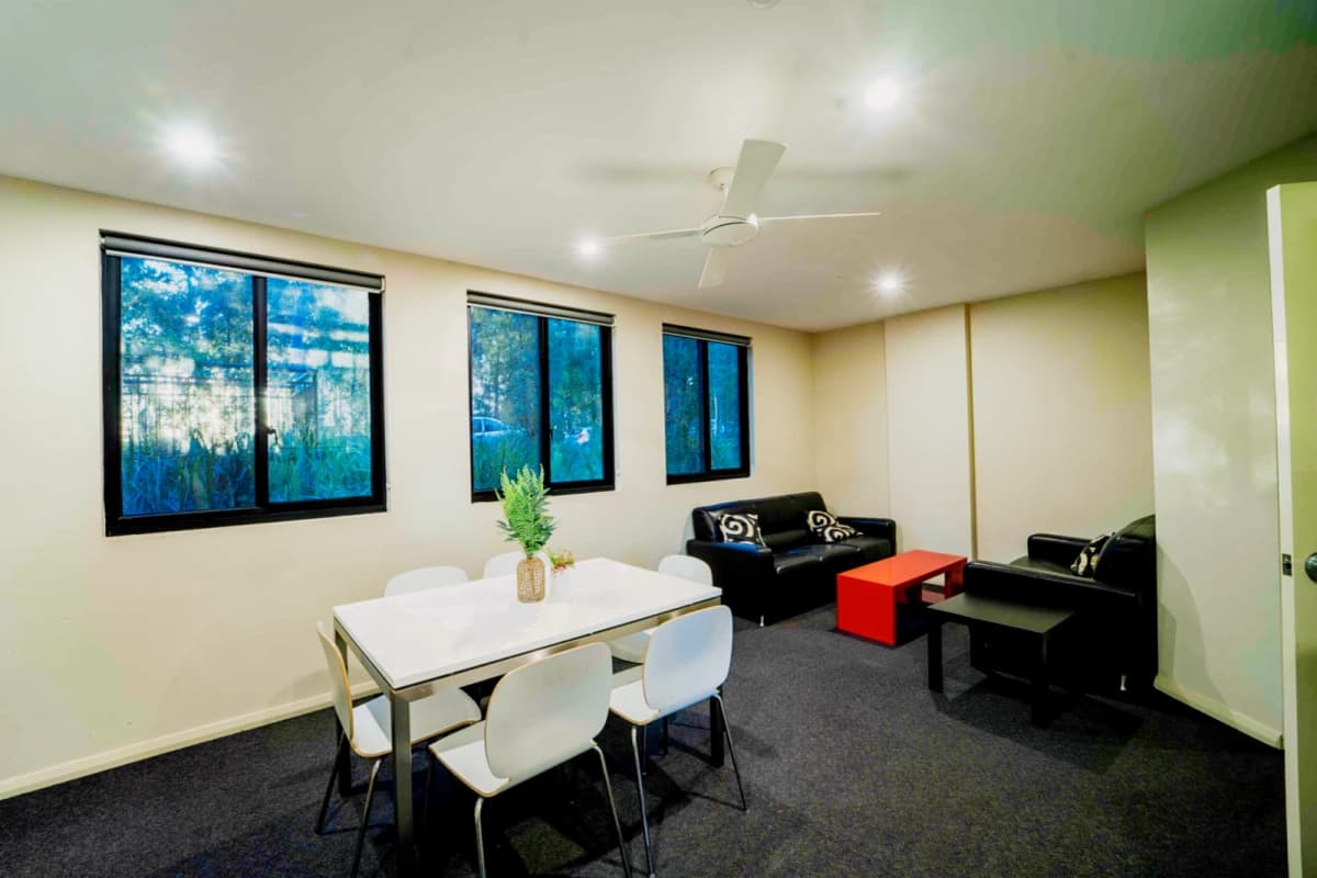 Dayman  Apartments image
