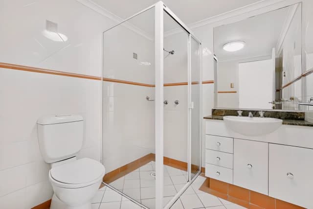 2Bedrooms, 2Bathrooms