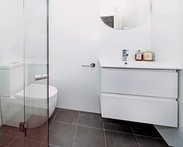 2Bedrooms, 2Bathrooms