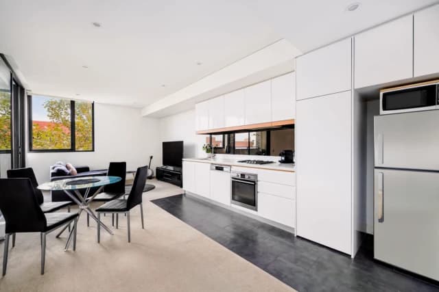 1Bedrooms, 1Bathrooms