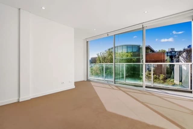 3Bedrooms, 2Bathrooms