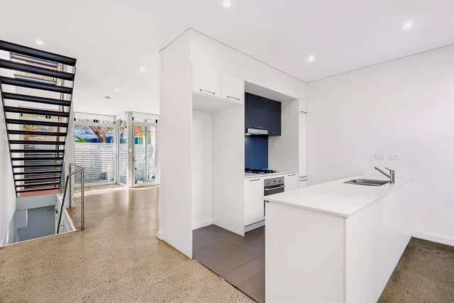 3Bedrooms, 2Bathrooms
