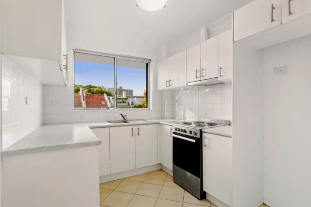 2Bedrooms, 1Bathrooms