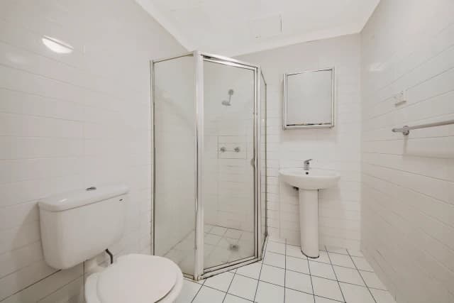 1Bedrooms, 1Bathrooms