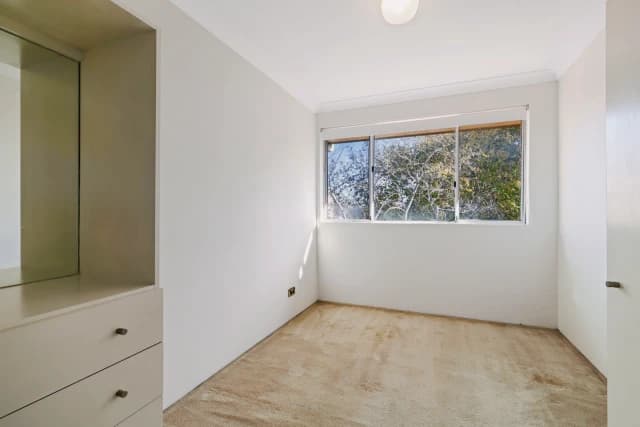 2Bedrooms, 1Bathrooms