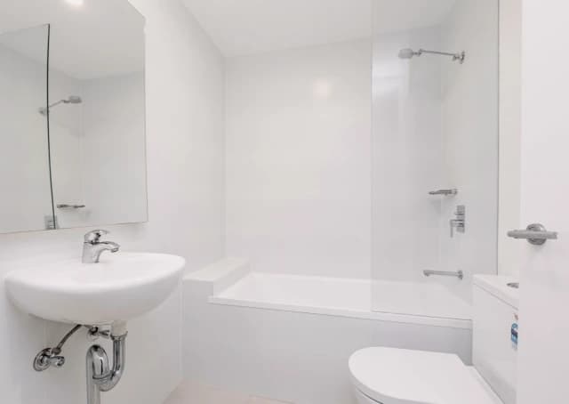2Bedrooms, 2Bathrooms