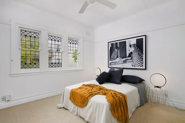 2Bedrooms, 1Bathrooms