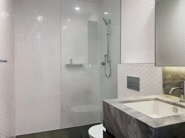 2Bedrooms, 2Bathrooms