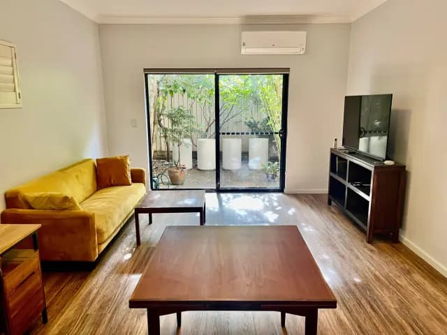 1Bedrooms, 1Bathrooms