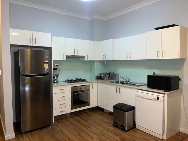 1Bedrooms, 1Bathrooms