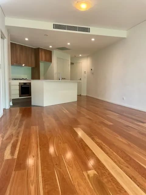 1Bedrooms, 1Bathrooms